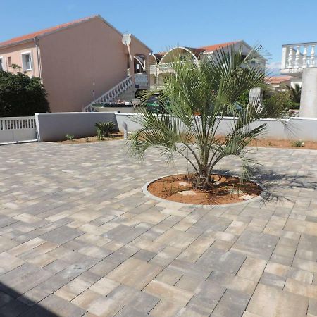 Slatina 13/1 Apartment Vir Luaran gambar