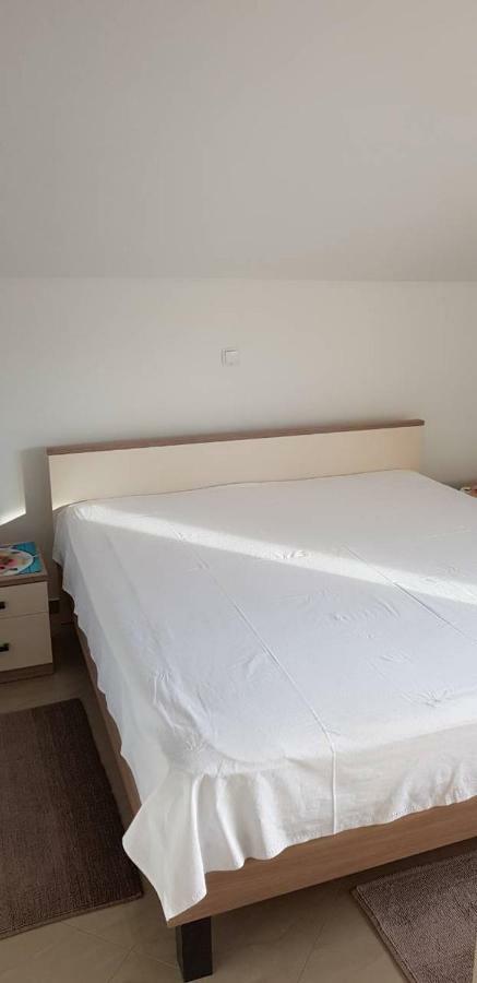 Slatina 13/1 Apartment Vir Luaran gambar